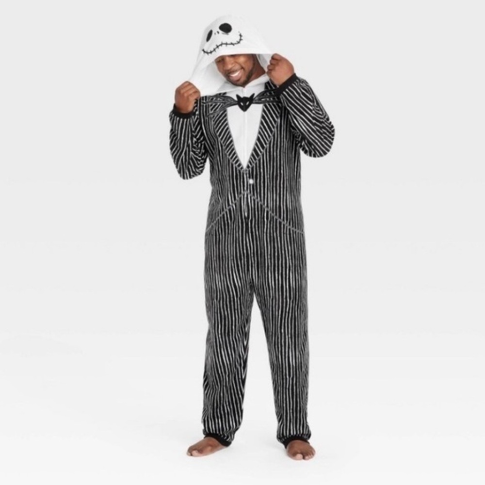 NWT. DISNEY Nightmare Before Christmas Jack Skellington Adult